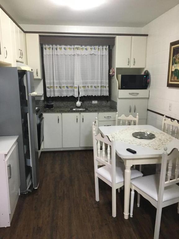  Apartamento em Bombas - Bombinhas