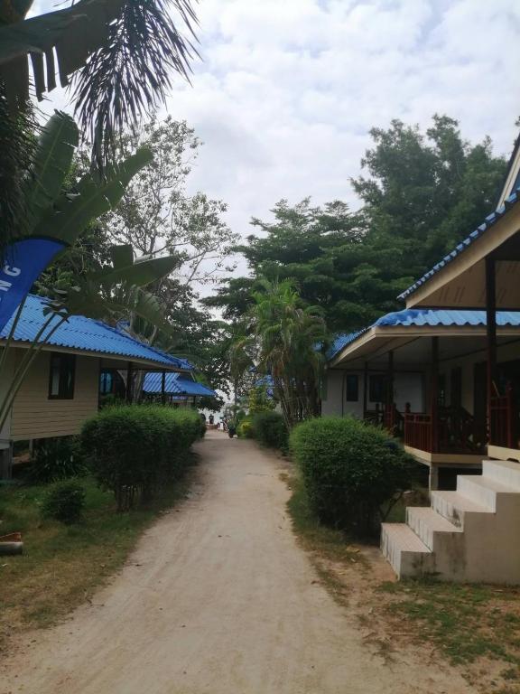 Pranee Bungalow
