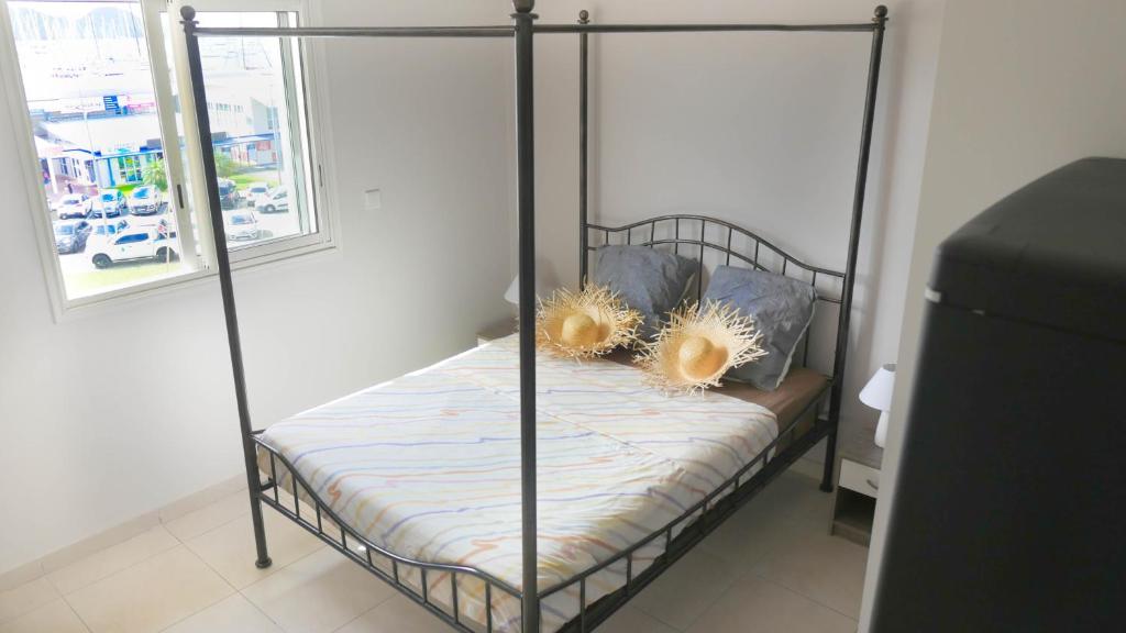 Postel nebo postele na pokoji v ubytování Marina View BAYALOCATION