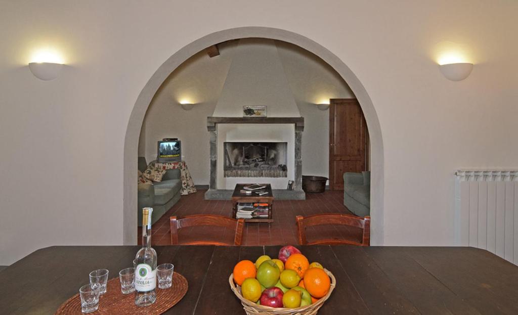 Badia di Morrona Agriturismo - Three-Bedroom House