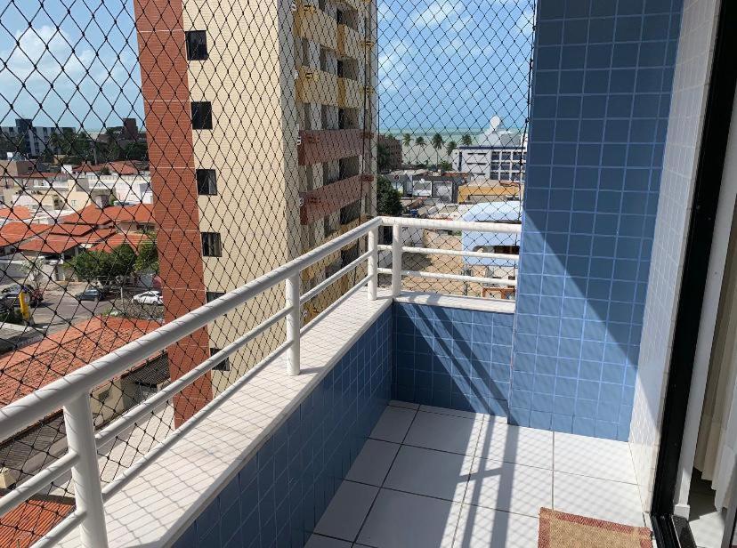  Apto Excelente localização em Manaira