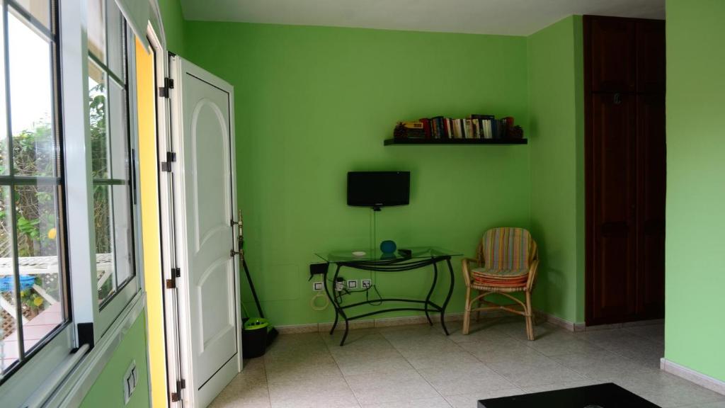 TV a/nebo společenská místnost v ubytování Apt. Passiflora 1B