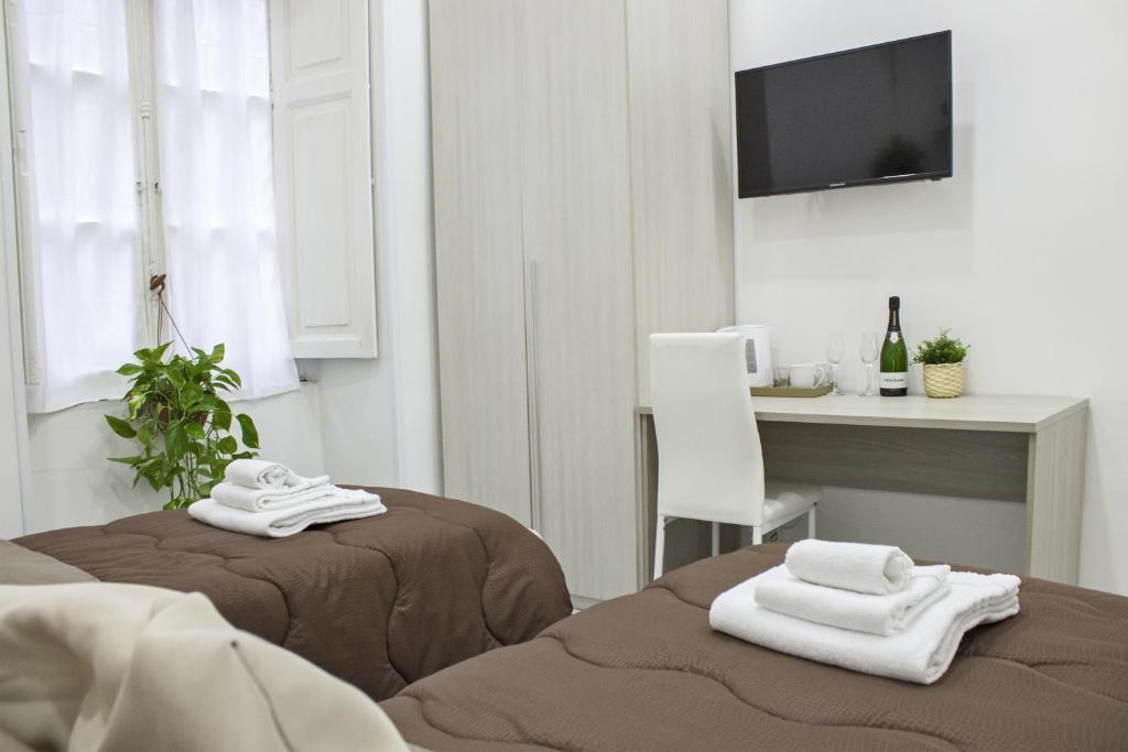 Amare Napoli - Deluxe Double Room