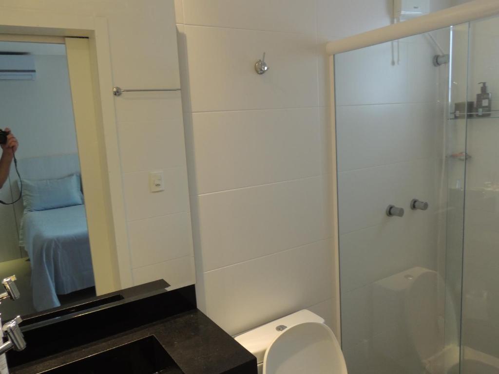 Apartamento 3 suítes - Meia Praia- com Telas de Proteção