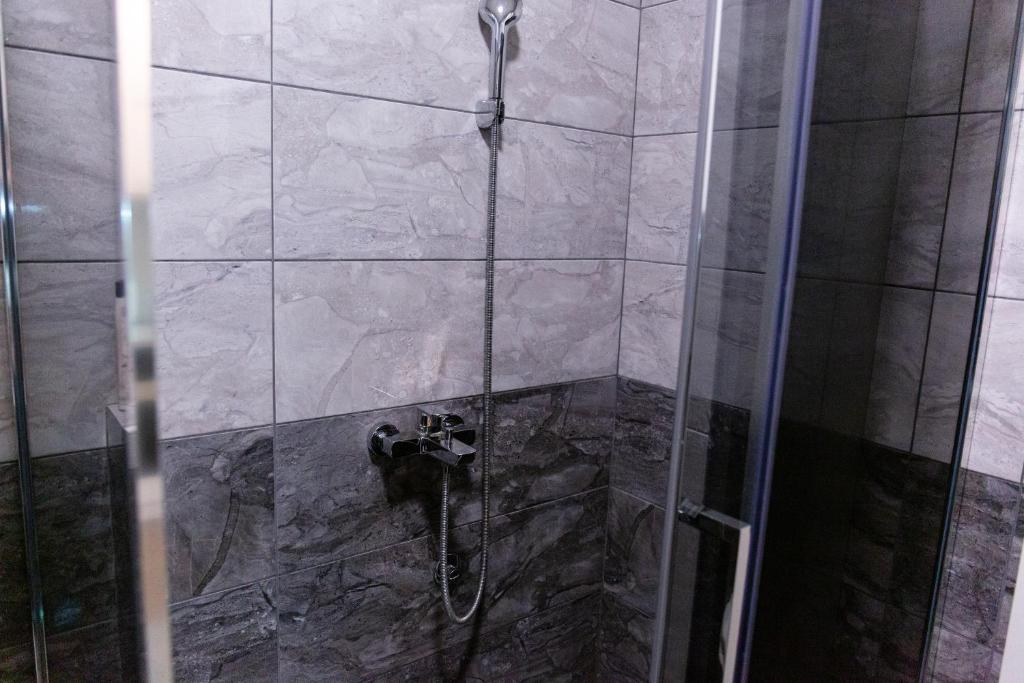 Koupelna v ubytování SPA Apartment Nalis