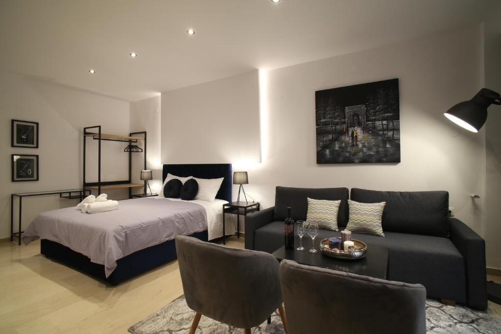 ZH Luxury Suites - 5