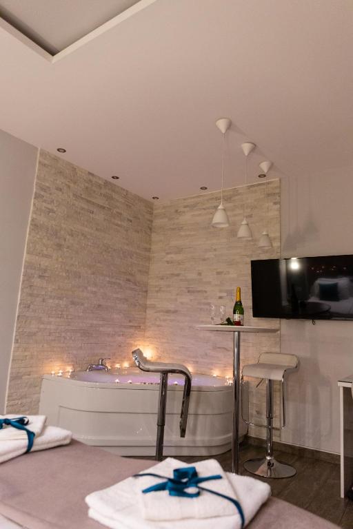 TV a/nebo společenská místnost v ubytování SPA Apartment Nalis