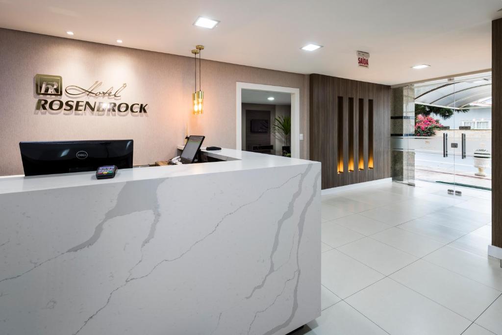 Hotel Rosenbrock