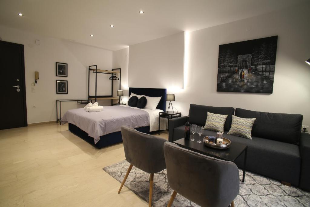 ZH Luxury Suites - 2