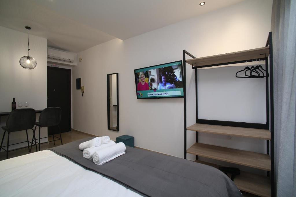 ZH Luxury Suites - 16