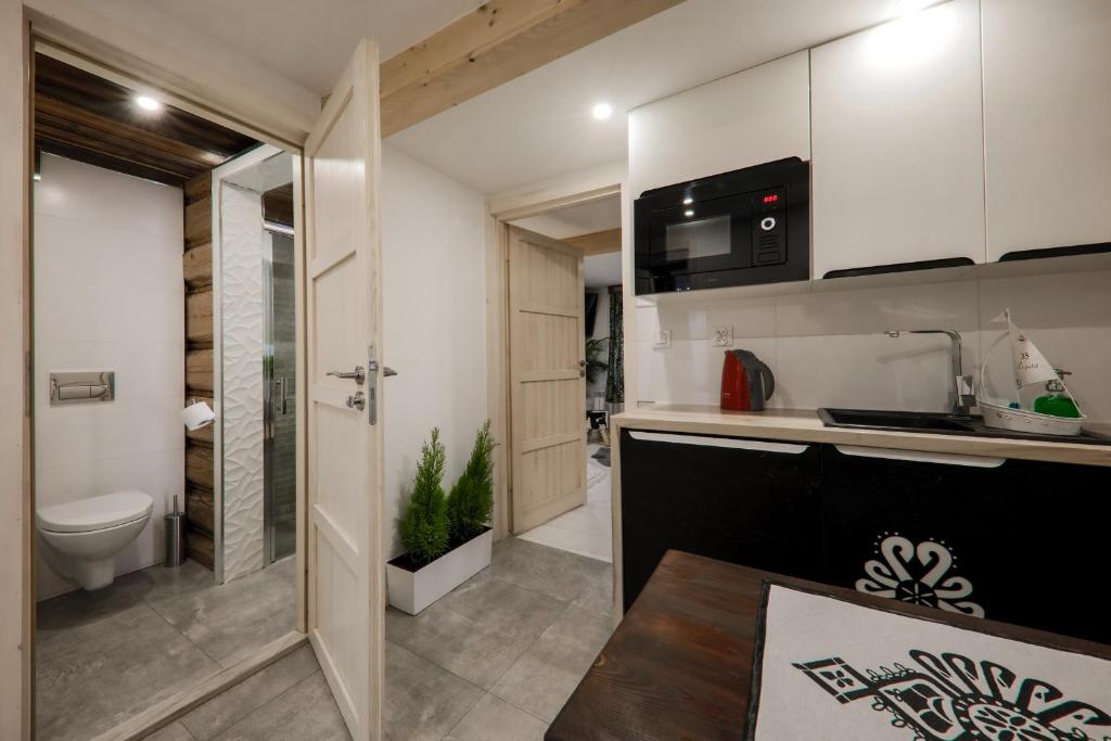 GÓRALSKA VILLA APARTAMENTY Z JACUZZI & HOME SPA & Zakopane - 3