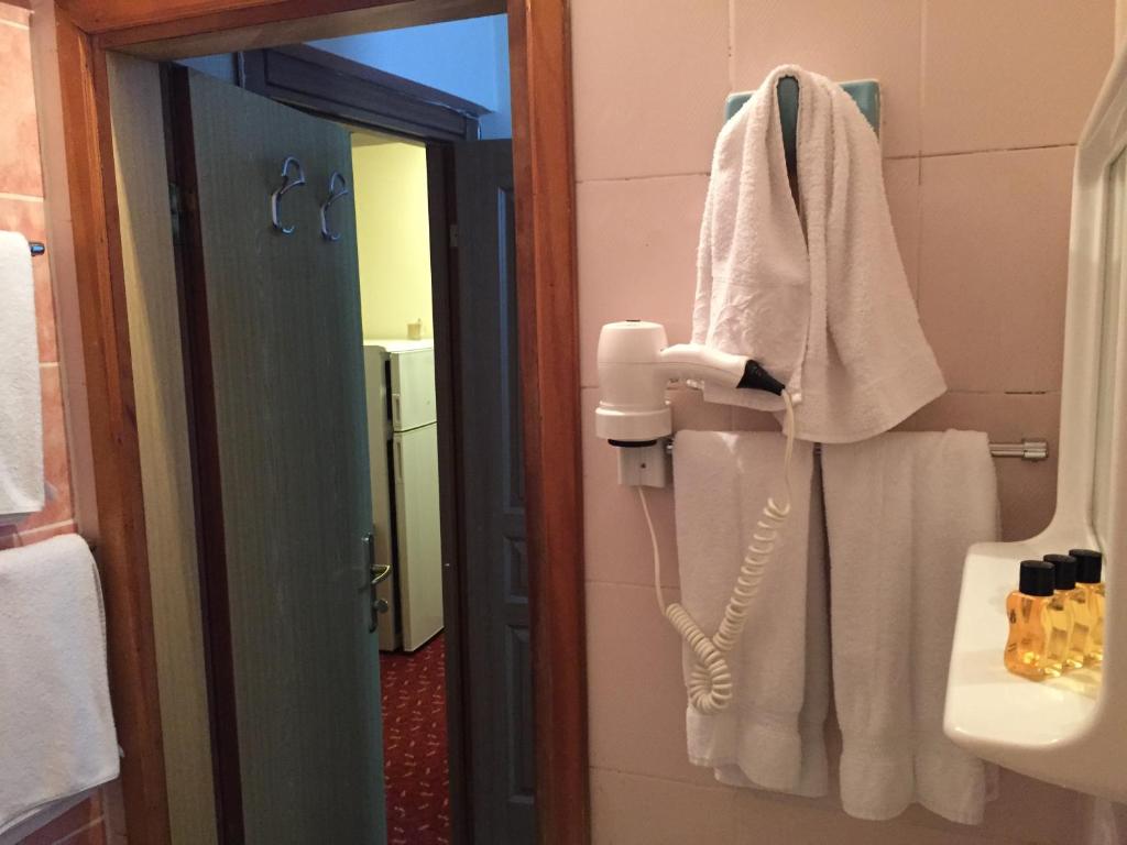 Koupelna v ubytování Paris Hotel