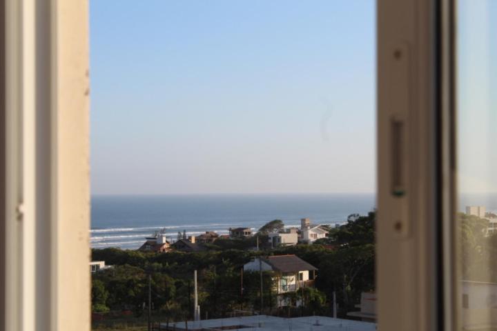  APARTAMENTO 403 COMPLETO no PARAISO DAS PRAIAS LIMPAS DE IMBITUBA