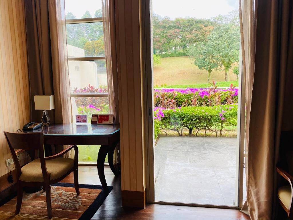 Zahrada ubytování PULSE GRANDE Hotel Putrajaya