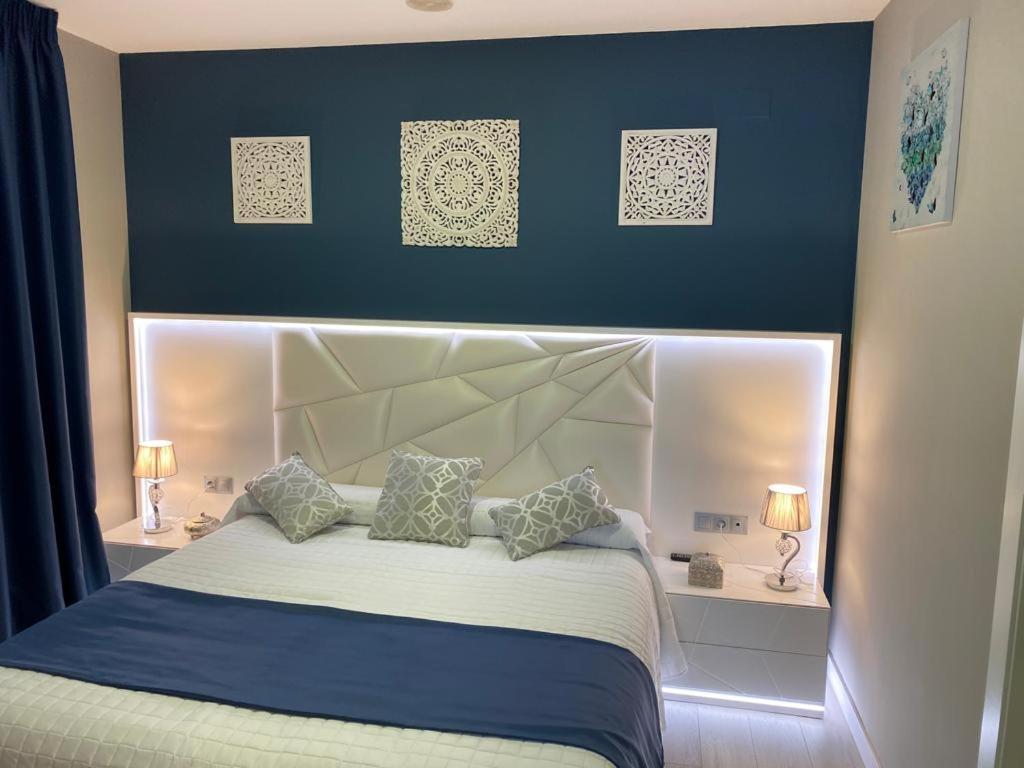 A bed or beds in a room at Los Bronces