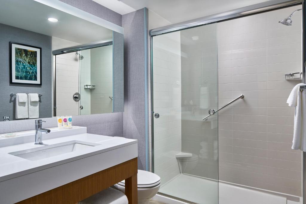 Koupelna v ubytování Hyatt Place Wilmington Riverfront