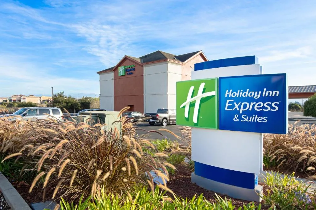 Holiday Inn Express & Suites Watsonville, an IHG Hotel in Santa Cruz