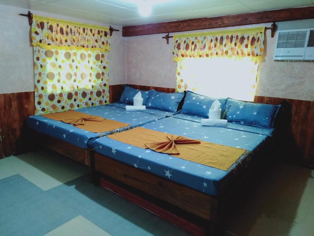 Blue Lagoon Inn and Restaurant, Pagudpud - Salle Familiale