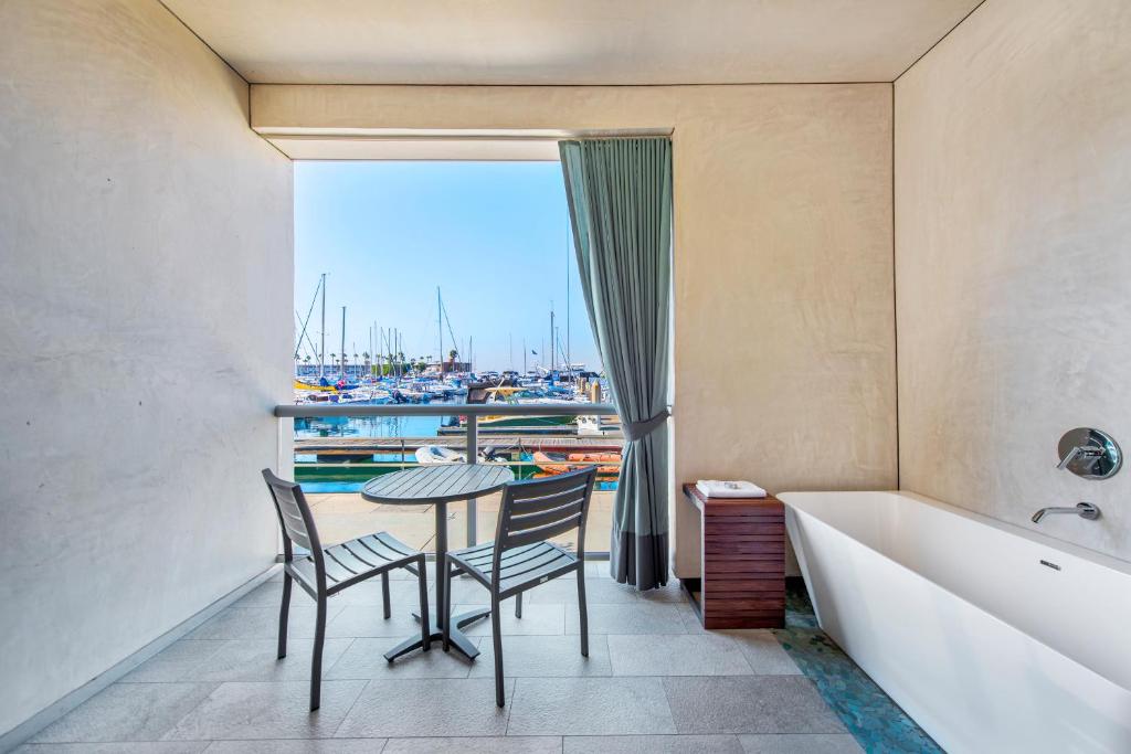 Shade Hotel Redondo Beach - Deluxe King Suite