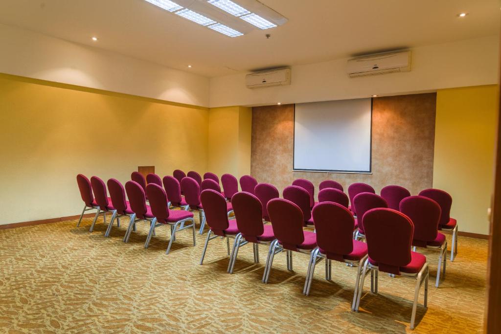 Konferenční prostory v ubytování Holiday Inn Guadalajara Expo Plaza del Sol by IHG