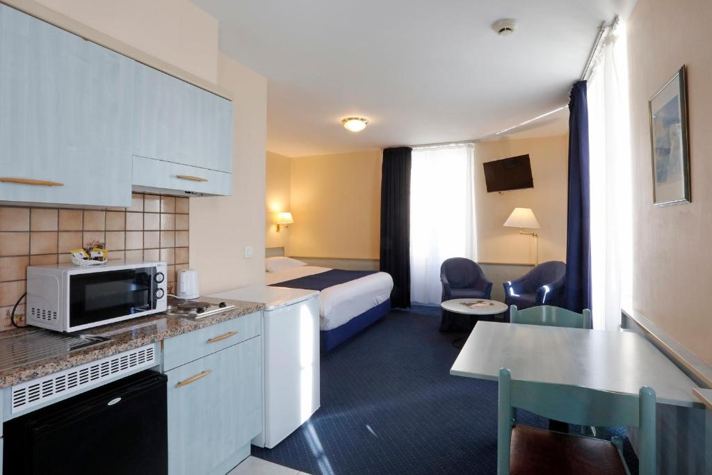 Hotel Montbrillant - Resim 17