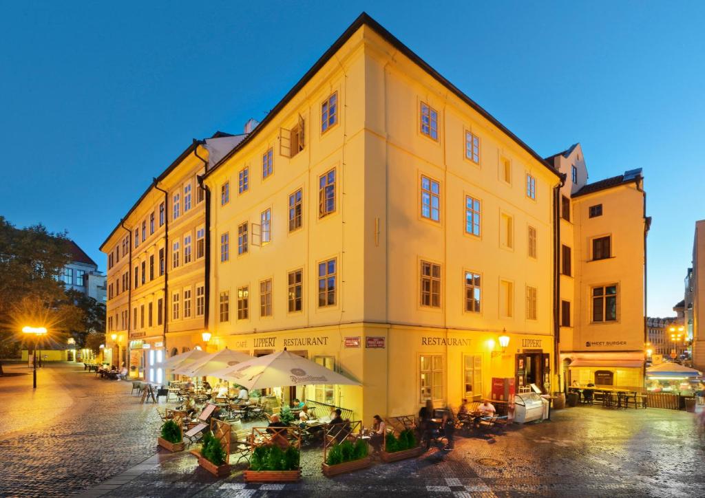 Budova, kde se hotel nachází