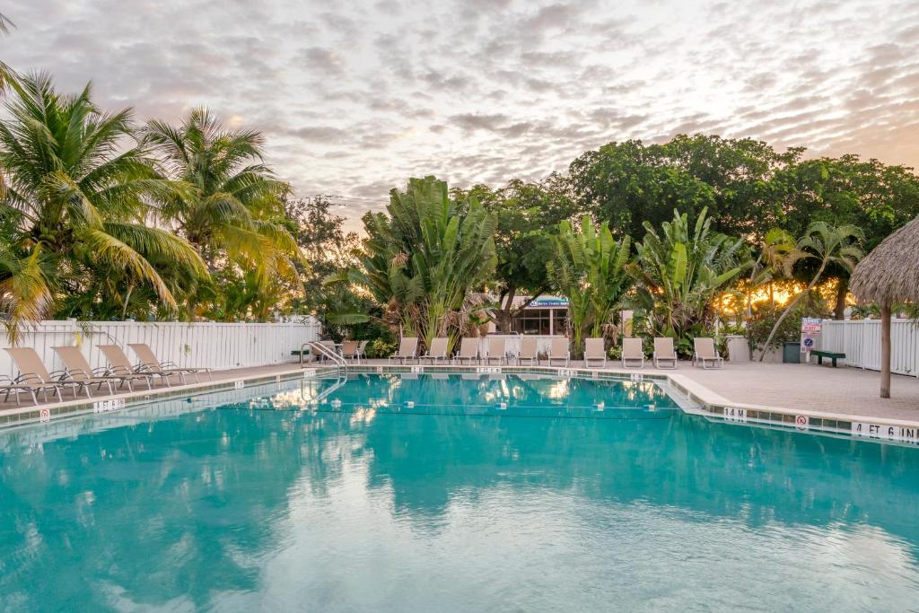 Holiday Inn Express Cape Coral-Fort Myers Area, an IHG Hotel - Housity