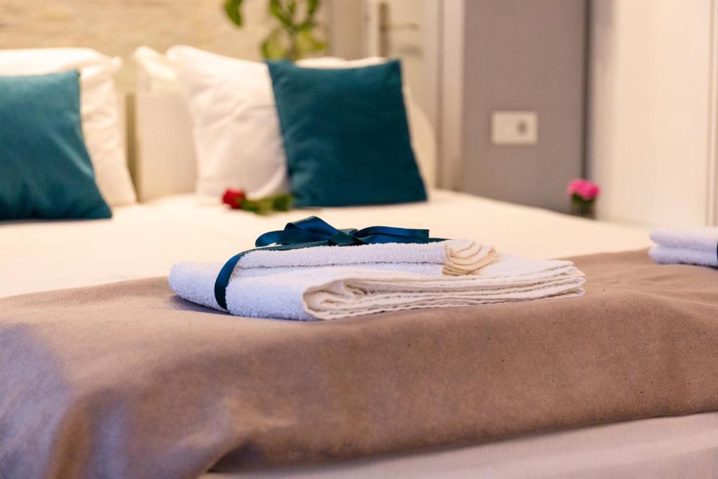 Postel nebo postele na pokoji v ubytování SPA Apartment Nalis