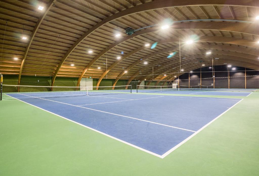 Tenis a/nebo squash v ubytování Fletcher Resort-Hotel Zutphen nebo okolí