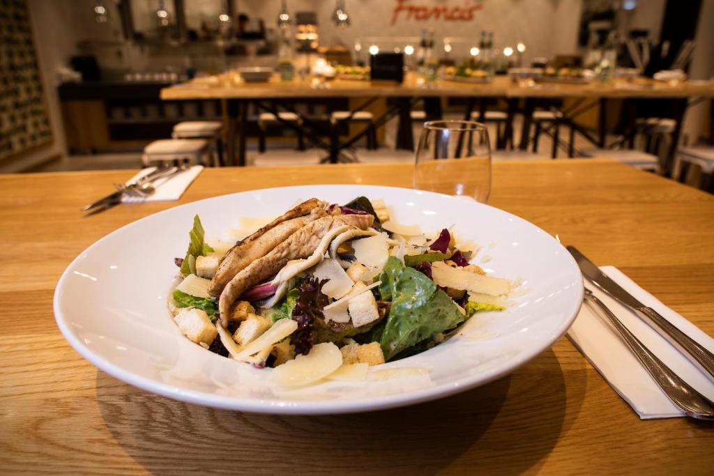 Holiday Inn Frankfurt - Alte Oper by IHG - Resim 15