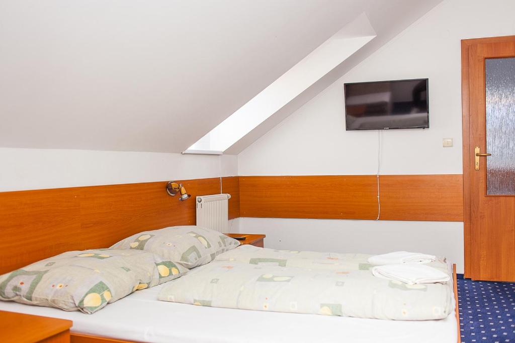 Penzión Centrum - Double Or Twin Room With Balcony