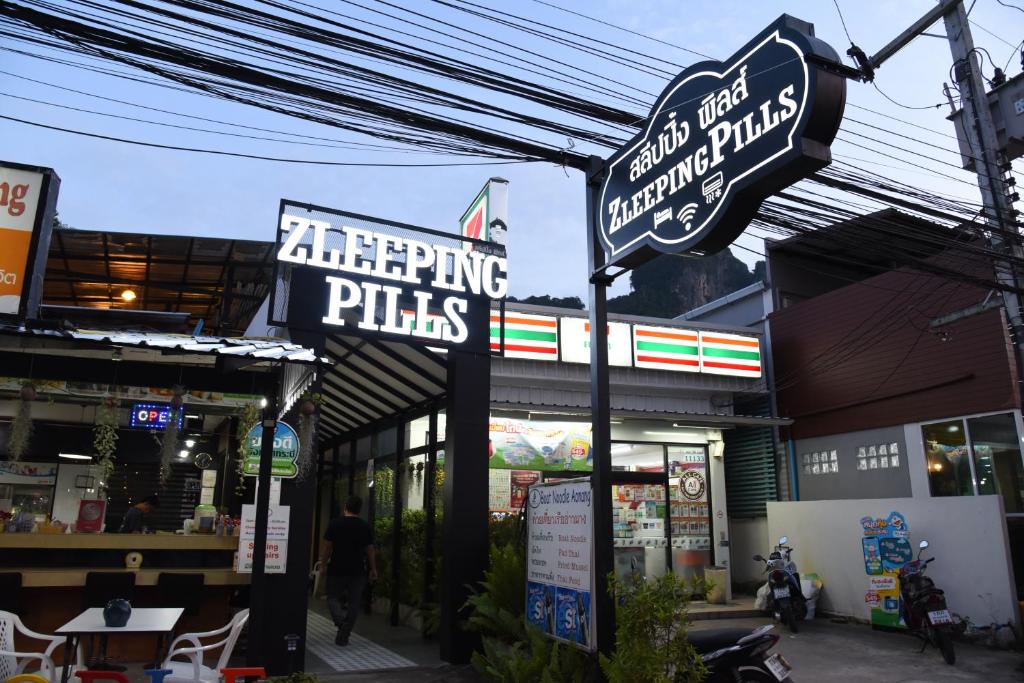 Certifikát, hodnocení, plakát nebo jiný dokument vystavený v ubytování Zleepingpills Aonang Krabi