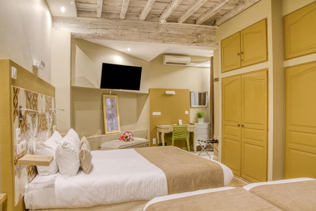 
Superior Quadruple Room
