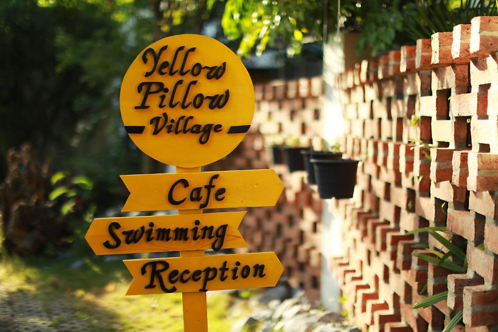 Yellow Pillow village - Resim 17