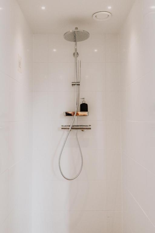 Brass Hotel - Resim 35