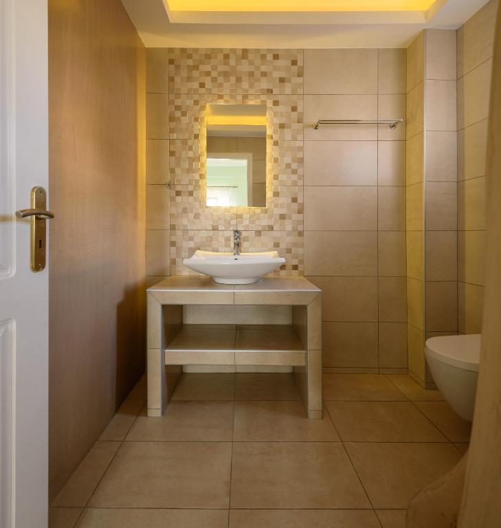 Moonlight Apartments & Suites - 13