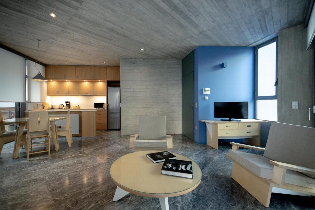 Athens BlueBuilding - 10