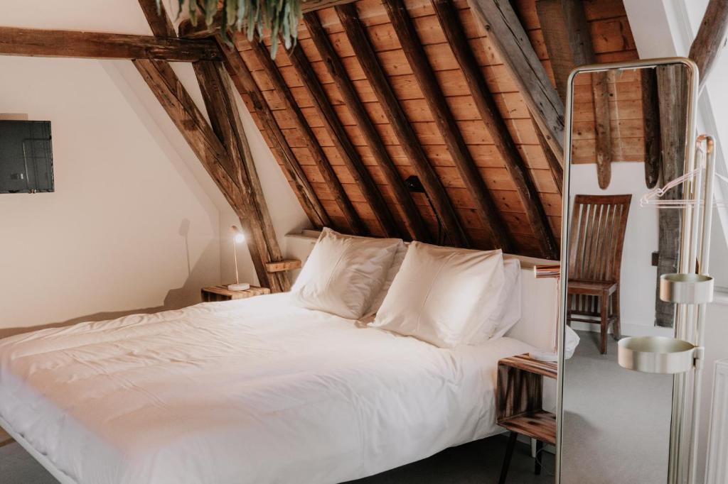 Brass Hotel - Resim 21