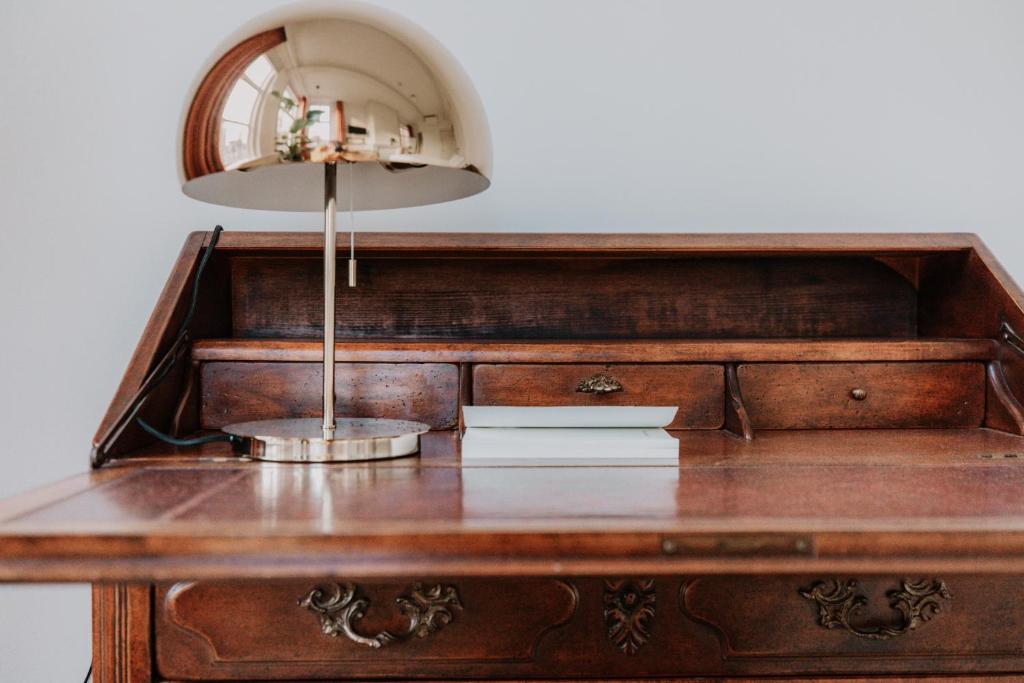 Brass Hotel - Resim 16