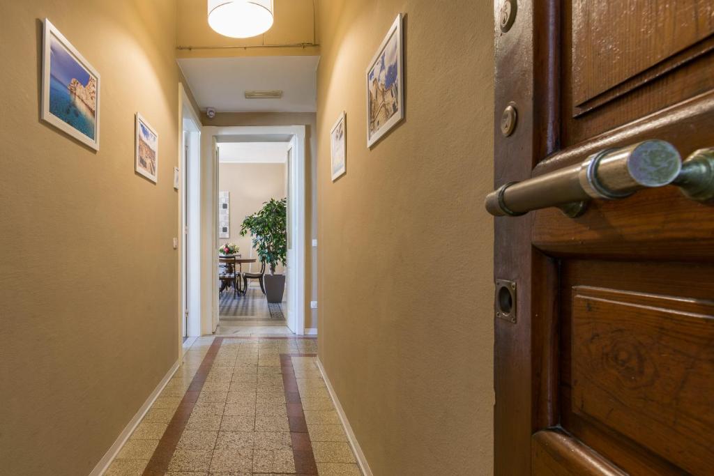 Zdjęcie z galerii obiektu BluLassù City Center Rooms w Cagliari