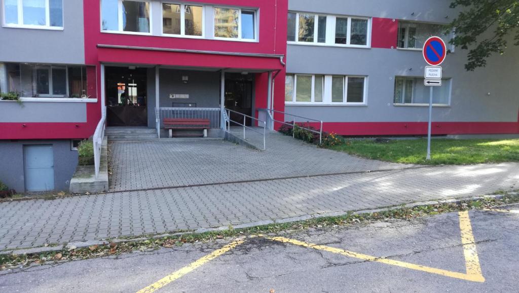 Budynek, w którym mieści się apartament
