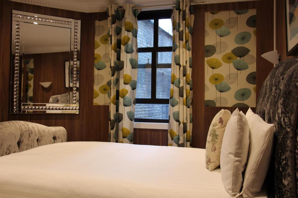 Cheshire Hotel Central London - Resim 17