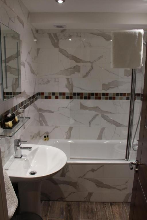 Cheshire Hotel Central London - Resim 32