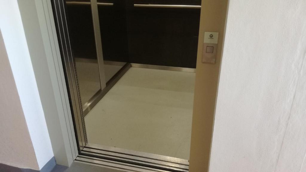 Zdjęcie z galerii obiektu Flat2 for 2 people, WiFi w Ostravie