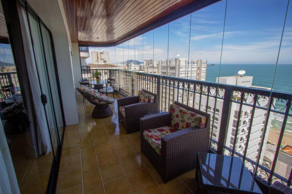  Apartamento com vista para o mar a uma quadra da praia