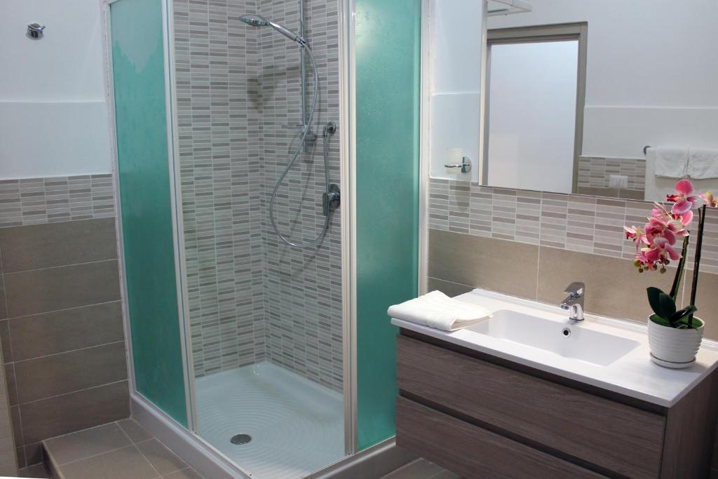 Le Mirage boutique II - 5