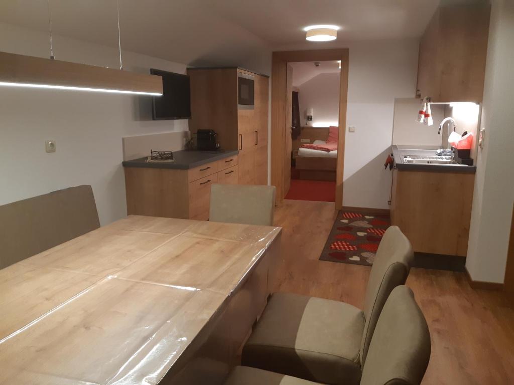 Kuchyň nebo kuchyňský kout v ubytování Pension Thainerhof