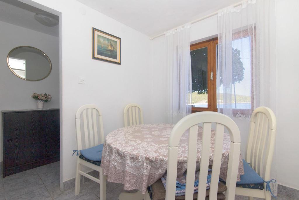 Fotografie z fotogalerie ubytování Apartments Jaksa v destinaci Vis