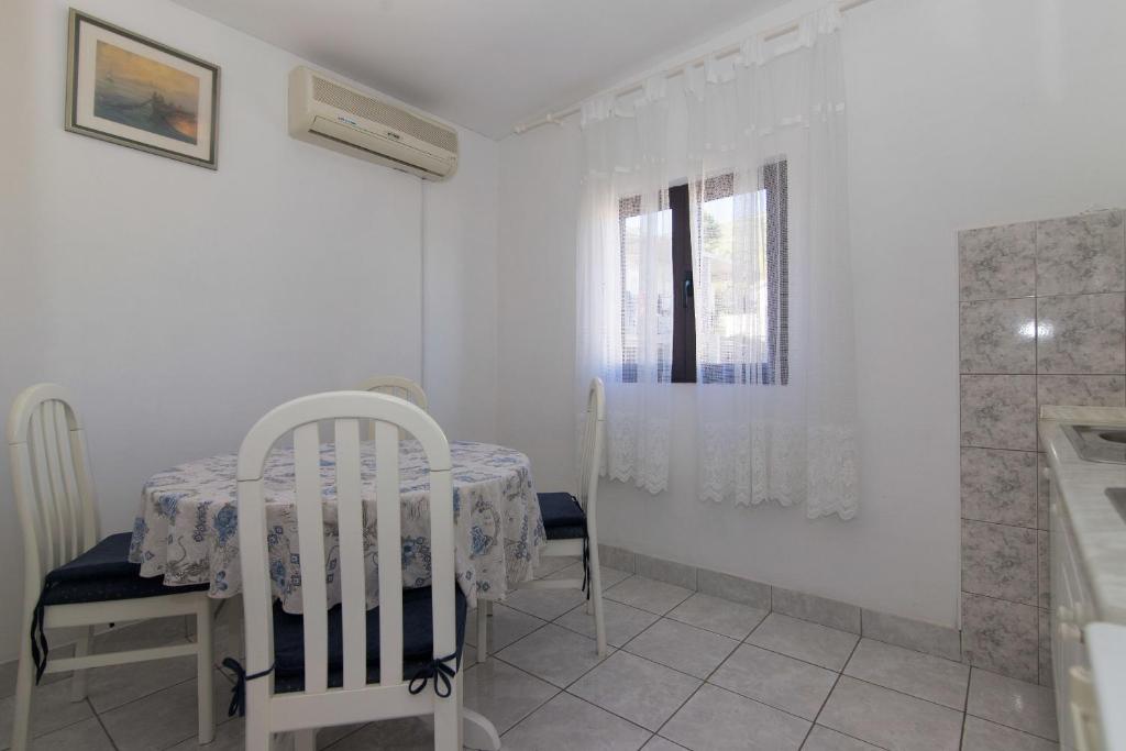 Fotografie z fotogalerie ubytování Apartments Jaksa v destinaci Vis