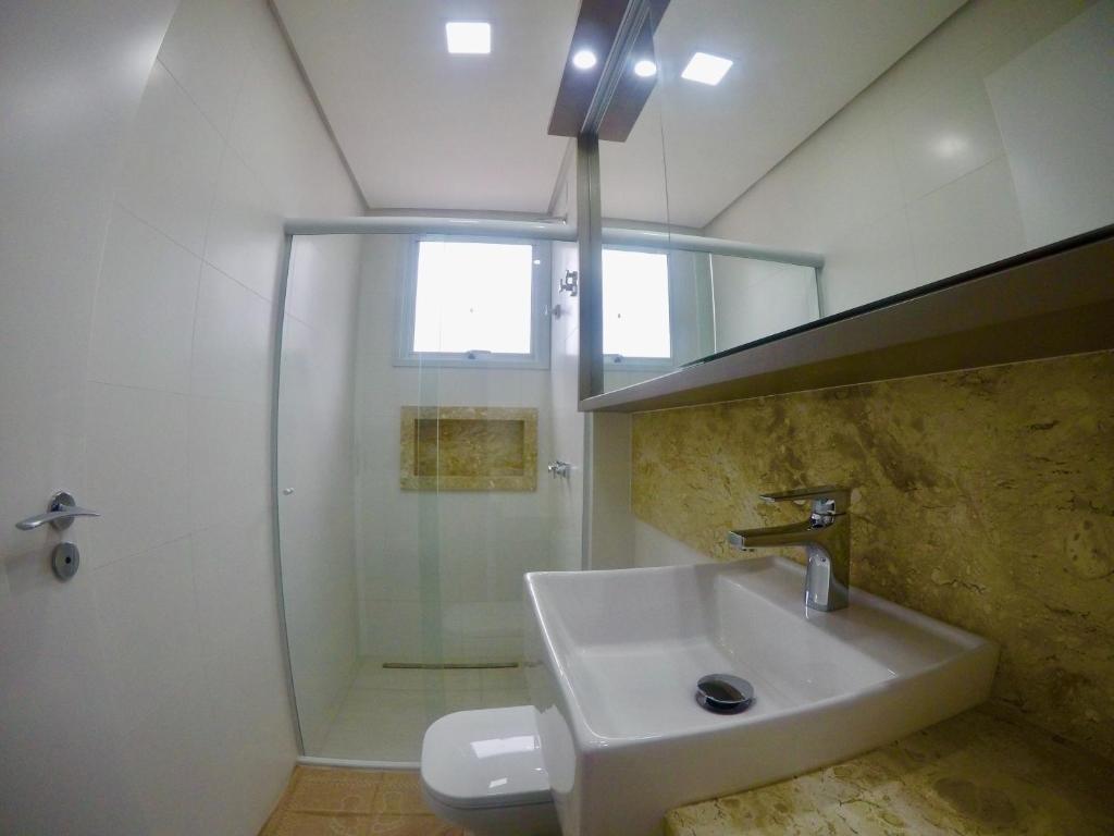  JURERÊ 3 QUARTOS NOVO! 200 METROS DA PRAIA